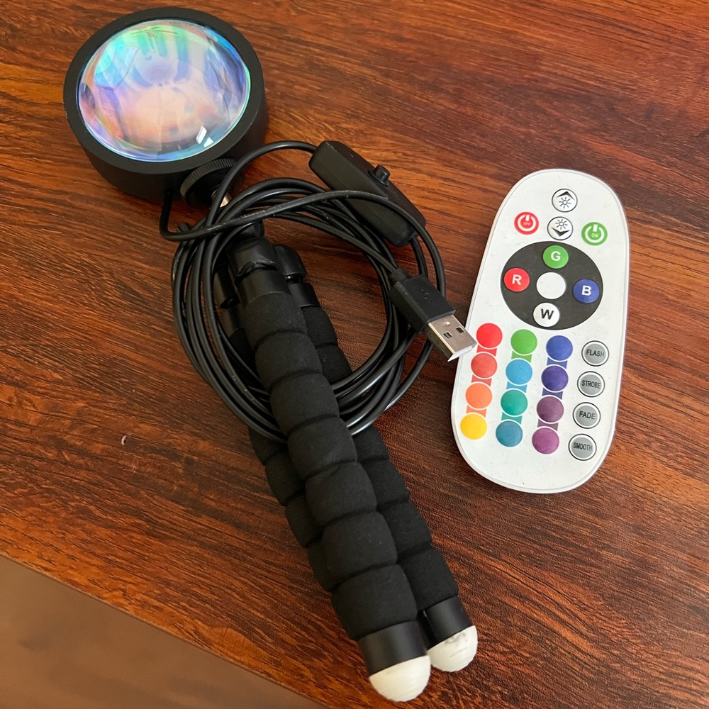 Sonix Golden Hour Tripod Light w/ Remote